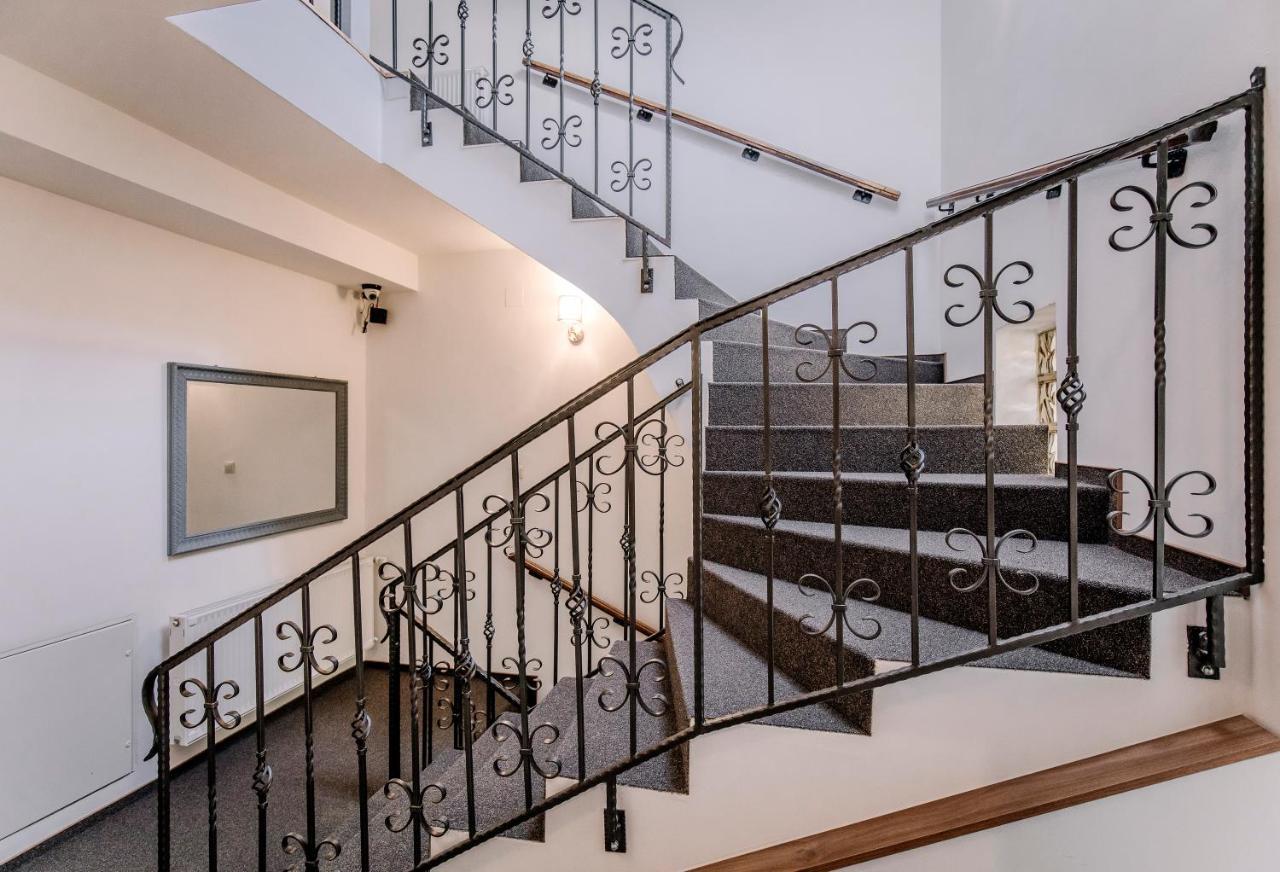 Soho Apartmanhaz Gyor Luaran gambar